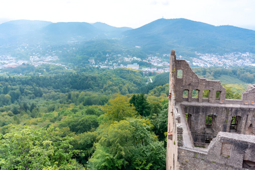 Die Geschichte der Burg Kasatsch: Eine Zeitreise